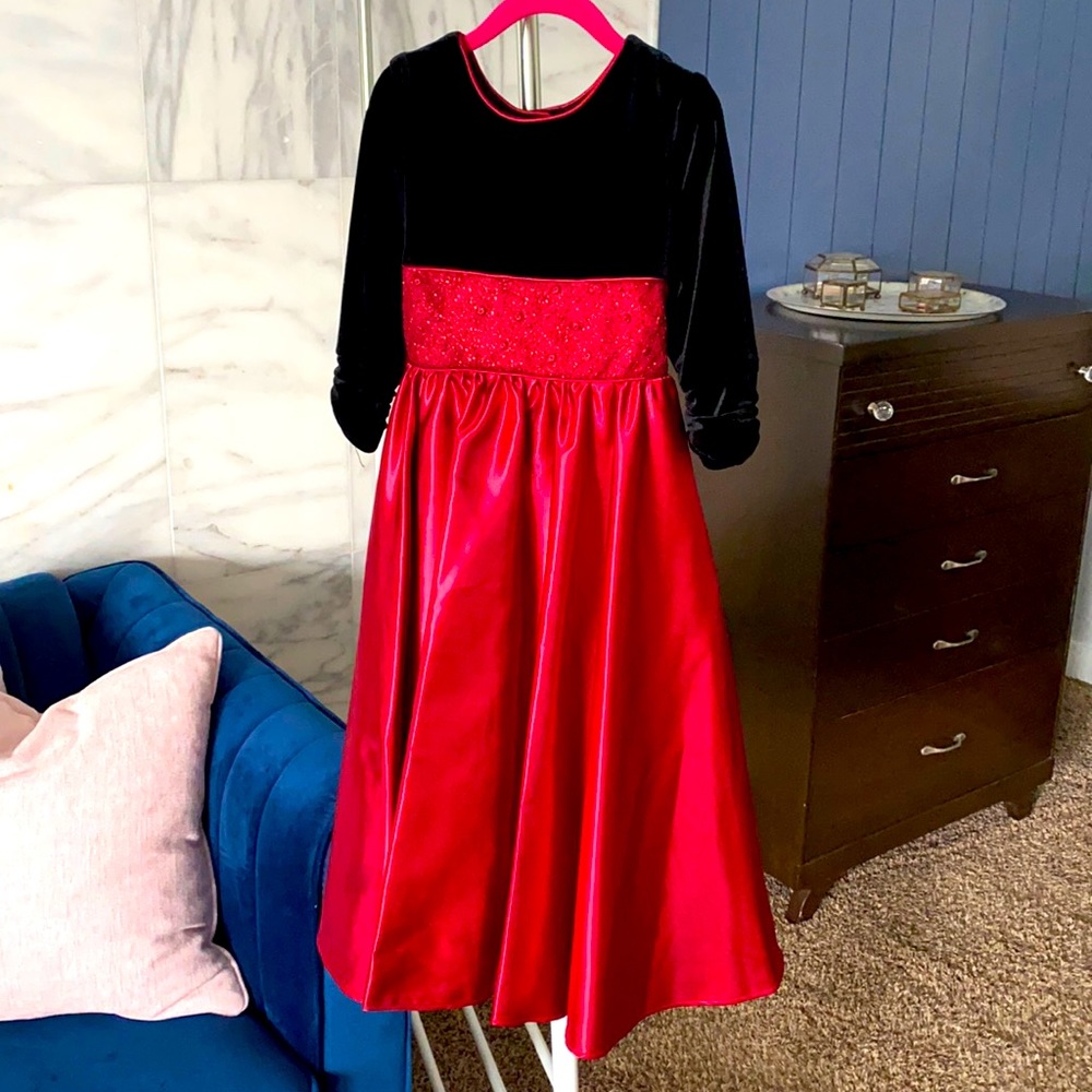 Girls Holiday dress 🌲